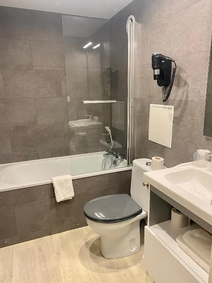 Hotel De Bordeaux Toulouse 2*,